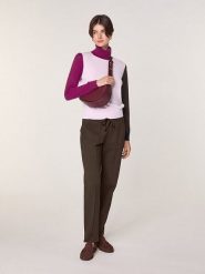 Rodier Wełniany sweter w kolorze jasnoróżowo-fioletowym rozmiar: M. Różowe golfy Rodier, m, bez wzorów, z wełny, bez ramiączek. Za 252.99 zł.