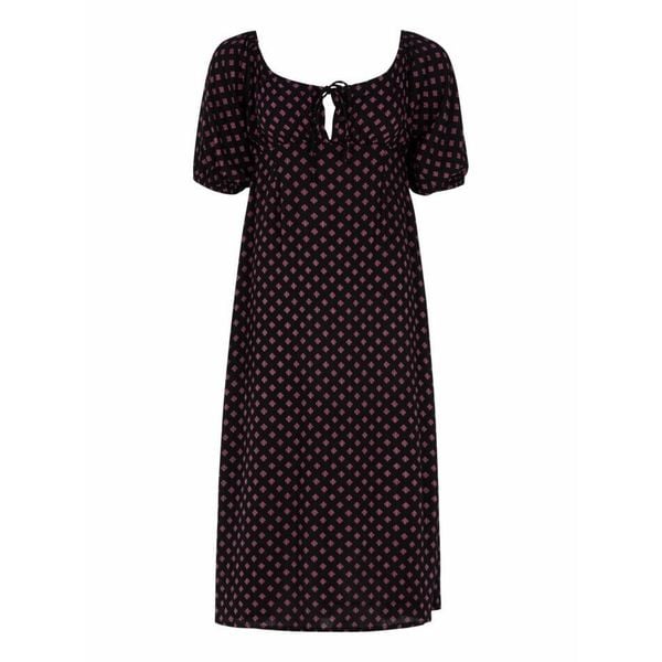 Sukienka damska Protest Prtbente. Czarne sukienki Protest, na lato, xs, bez wzorów, z wiskozy, sportowe, bez kołnierzyka, bez ramiączek, sportowe. Za 326.00 zł.