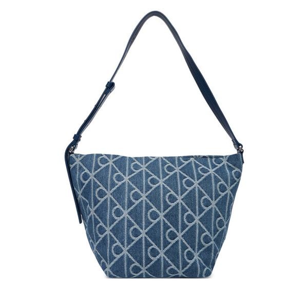Torebka Calvin Klein. Niebieskie torebki klasyczne Calvin Klein, bez wzorów, z denimu, bez dodatków. Za 333.99 zł.