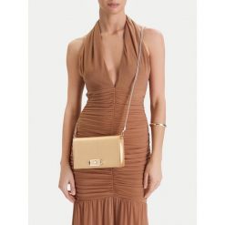 Torebka Nine West. Żółte torebki klasyczne Nine West, bez wzorów, bez dodatków. Za 219.99 zł.