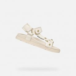 Sandały GEOX J SANDAL FOAMMENTERA Beżowy. Białe sandały Geox, bez wzorów, z syntetyku, bez obcasa, bez zapięcia. Za 252.99 zł.