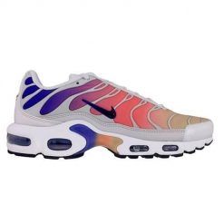 Buty do chodzenia damskie Nike Air Max Plus Tn Platinum. Białe obuwie sportowe Nike, z materiału, bez zapięcia, trekkingowe, nike air max. Za 804.00 zł.