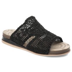 Czarne Klapki Artiker Relax Eleganckie Obuwie Damskie. Czarne klapki Artiker, w ażurowe wzory, bez obcasa, na koturnie. Za 109.00 zł.
