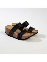 BACKSUN Klapki "Libreville" w kolorze czarnym na koturnie rozmiar: 41. Czarne klapki Backsun, bez wzorów, z otwartym noskiem, bez obcasa, na koturnie. Za 130.99 zł.