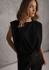 Czarny Wiązany Top Oversize z Bawełny Bez Rękawów z Poduszkami w Ramionach Othrassa. Czarne topy Renee, bez wzorów, z bawełny, bez kołnierzyka, bez ramiączek. Za 69.99 zł.