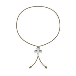 Bransoletka z Clover Lock z białego złota próby 585 na cienkim sznurku w kolorze jasnego cappuccino. Białe bransoletki Lilou, złote. Za 879.00 zł.