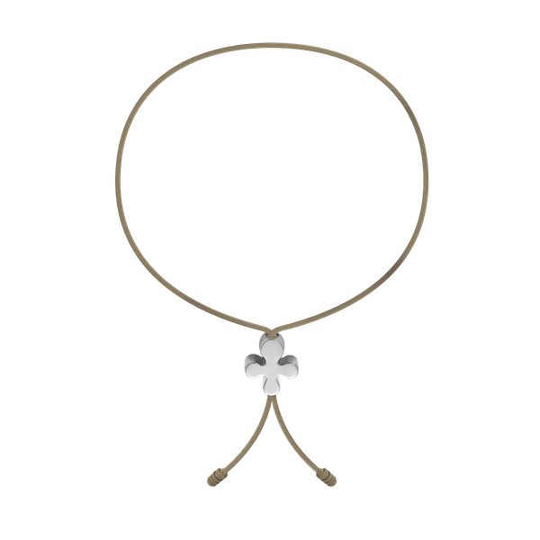 Bransoletka z Clover Lock z białego złota próby 585 na cienkim sznurku w kolorze jasnego cappuccino. Białe bransoletki Lilou, złote. Za 879.00 zł.