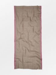 Becksöndergaard Szal w kolorze beżowo-różowym - 185 x 85 cm rozmiar: onesize. Brązowe szaliki Becksöndergaard, bez wzorów, z bawełny. Za 113.99 zł.