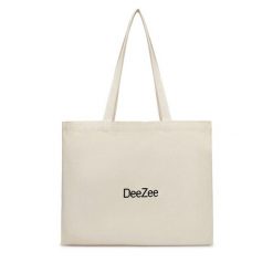 Torebka DeeZee. Brązowe shopper DeeZee, bez wzorów, bez dodatków. Za 29.99 zł.