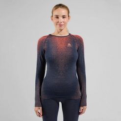 Bluza termoaktywna damska ODLO Blackcomb Eco. Czerwone bluzy Odlo, na zimę, xs, bez wzorów, z elastanu, bez kaptura. Za 279.99 zł.