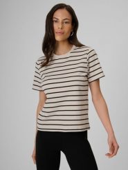 4F T-shirt relaxed z nadrukiem damski - kremowy XL. Białe t-shirty 4f, xl, bez wzorów, z bawełny, bez kołnierzyka, bez ramiączek. Za 69.99 zł.