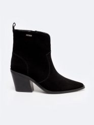 Botki damskie ze skóry naturalnej zamszowej czarne SS274472 906. Czarne botki Big Star, bez wzorów, z jeansu, bez obcasa, na obcasie, bez zapięcia. Za 289.99 zł.