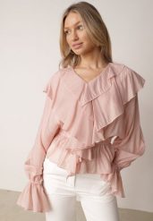 Różowa Bluzka Elegancka z Falbanami z Rozszerzanymi Rękawami Irintora. Czerwone bluzki Born2be, l, bez wzorów, z jeansu, eleganckie, bez kołnierzyka, bez ramiączek. Za 149.99 zł.