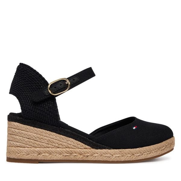 Espadryle Tommy Hilfiger. Czarne espadryle TOMMY HILFIGER, bez wzorów, bez obcasa, bez zapięcia. Za 409.99 zł.