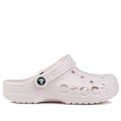 Klapki damskie na basen Crocs BAYA. Czerwone klapki Crocs, bez wzorów, bez obcasa. W wyprzedaży za 189.00 zł.