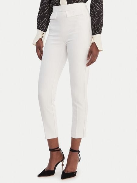 Elisabetta Franchi Spodnie materiałowe PA-170-61E2-V290 Biały Regular Fit. Białe spodnie materiałowe Elisabetta Franchi, bez wzorów, z materiału. Za 826.99 zł.