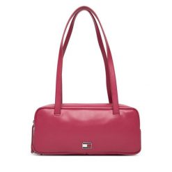 Torebka Tommy Jeans. Czerwone torebki klasyczne Tommy Jeans, bez wzorów, z jeansu, bez dodatków. Za 529.99 zł.