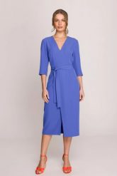 Elegancka sukienka midi z dekoltem V i rozcięciem niebieska. Niebieskie sukienki Stylove, do pracy, na lato, xl, bez wzorów, biznesowe, bez kołnierzyka, bez ramiączek, midi, ołówkowe. Za 389.00 zł.