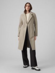 Vero Moda Płaszcz przejściowy w kolorze beżowym rozmiar: L. Brązowe płaszcze Vero Moda, l, bez wzorów, z materiału, bez kaptura. Za 105.63 zł.