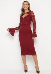 Bordowa Dopasowana Sukienka z Koronki z Rozszerzanymi Rękawami Selathea. Czerwone sukienki Born2be, na imprezę, m, bez wzorów, z koronki, eleganckie, bez kołnierzyka, bez ramiączek, midi, dopasowane. Za 139.99 zł.