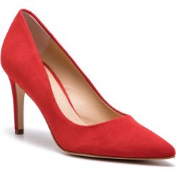 Szpilki SOLO FEMME - 75403-88-G13/000-04-00 Czerwony. Czerwone szpilki Solo Femme, bez wzorów, ze skóry, bez obcasa, na obcasie, bez zapięcia. W wyprzedaży za 199.00 zł.