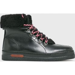 Gant - Botki. Czarne botki GANT, bez wzorów, z gumy, z okrągłym noskiem, bez obcasa, bez zapięcia. W wyprzedaży za 569.90 zł.