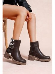 Foreverfolie Botki w kolorze brązowym rozmiar: 39. Brązowe botki Foreverfolie, bez wzorów, bez obcasa, bez zapięcia. Za 130.99 zł.