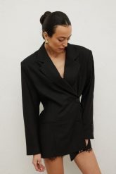 Klasyczna marynarka w kolorze BLACK- GRACE-M/L. Czarne marynarki i żakiety Marsala, l, bez wzorów, z poliesteru, eleganckie. Za 469.90 zł.