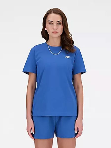 New Balance Koszulka w kolorze niebieskim rozmiar: XS. Niebieskie bluzki New Balance, xs, bez wzorów, z bawełny, bez kołnierzyka, bez ramiączek. Za 102.95 zł.