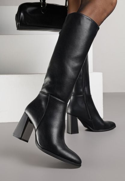 Czarne Skórzane Kozaki VICES do Kolana na Słupku z Metaliczną Wstawką Zenalia. Czarne kozaki Born2be, z jeansu, bez obcasa, na obcasie, bez zapięcia. Za 299.99 zł.