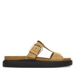 Klapki Clarks. Brązowe klapki Clarks, bez wzorów, bez obcasa. Za 429.99 zł.