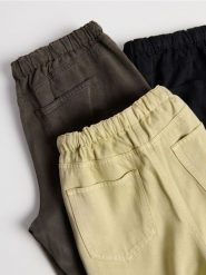 Jeansy wide leg z lyocellu - czarny. Czarne jeansy Reserved, bez wzorów. Za 139.99 zł.