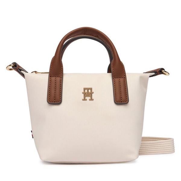 Torebka Tommy Hilfiger. Torebki klasyczne TOMMY HILFIGER, bez wzorów, bez dodatków. Za 329.99 zł.