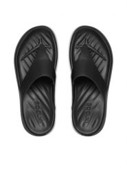 Crocs Japonki Getaway Triangle Flip 212018 Czarny. Czarne klapki Crocs, bez wzorów, z tworzywa sztucznego, bez obcasa. Za 179.99 zł.