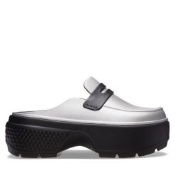 Klapki Crocs. Szare klapki Crocs, bez wzorów, bez obcasa. Za 249.99 zł.