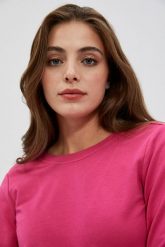 Bluza z dekoltem na plecach różowa. Czerwone bluzy MOODO, m, bez wzorów, z bawełny, bez kaptura. W wyprzedaży za 44.99 zł.