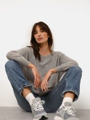 Just Cashmere Kaszmirowy sweter "Rebecca" w kolorze szarym rozmiar: M. Szare swetry Just Cashmere, m, bez wzorów, z kaszmiru, bez ramiączek. Za 502.76 zł.