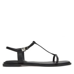 Sandały Calvin Klein. Czarne sandały Calvin Klein, bez wzorów, bez obcasa, na płaskiej podeszwie, bez zapięcia. Za 334.99 zł.