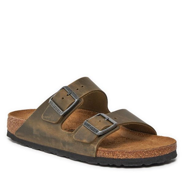 Klapki Birkenstock. Brązowe klapki Birkenstock, bez wzorów, bez obcasa. Za 379.99 zł.