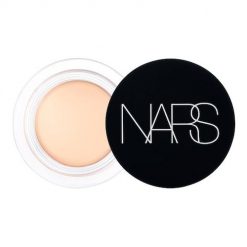 Nars - Soft Matte Complete Concealer - Korektor Cieni Pod Oczami - Chantilly (6,2 g) - Dla Kobiet. Korektory NARS. Za 195.00 zł.