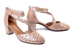 RIEKER 41055-62 beige, sandały damskie. Brązowe sandały Rieker, w ażurowe wzory, bez obcasa, na obcasie, bez zapięcia. Za 319.90 zł.