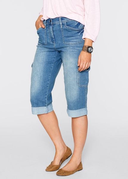 Jeansy bojówki mid waist, ze stretchem. Niebieskie jeansy bonprix, bez wzorów. Za 124.99 zł.
