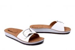 INBLU CP-55 001 biały, klapki damskie. Białe klapki Inblu, bez wzorów, bez obcasa. Za 77.99 zł.