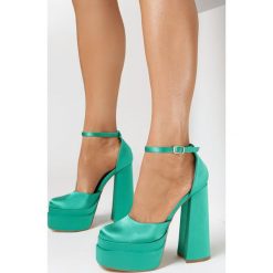 Zielone Sandały Valera. Zielone sandały Born2be, bez wzorów, z satyny, eleganckie, bez obcasa, na obcasie, bez zapięcia. W wyprzedaży za 134.99 zł.