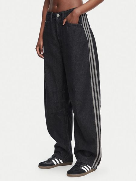 Adidas Jeansy KQ6474 Czarny Barrel Fit. Czarne jeansy Adidas, bez wzorów. Za 323.99 zł.