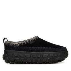 Klapki Ugg. Czarne klapki UGG, bez wzorów, bez obcasa. Za 539.99 zł.