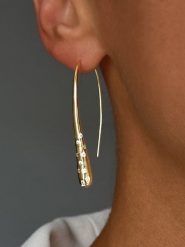 DI GIORGIO Pozłacane kolczyki z cyrkonią rozmiar: onesize. Żółte kolczyki DI GIORGIO, z cyrkonią, pozłacane, z zapięciem typu bigiel. Za 240.43 zł.