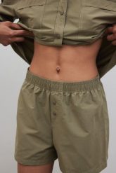 Bawełniane szorty w kolorze KHAKI - CLINT-M. Brązowe szorty Marsala, bez wzorów, z bawełny. Za 129.90 zł.