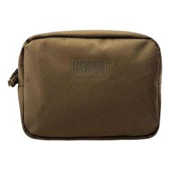 Kosmetyczka Logo Jeden Rozmiar. Czarne kufry i kosmetyczki MAGNUM, bez wzorów, z materiału, bez dodatków. Za 59.40 zł.