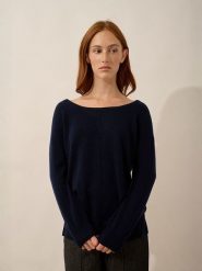 Just Cashmere Kaszmirowy sweter "Karen" w kolorze granatowym rozmiar: M. Niebieskie swetry Just Cashmere, m, bez wzorów, z kaszmiru, bez ramiączek. Za 441.45 zł.